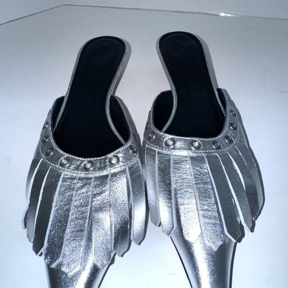 AEYDE Tania Kiltie Fringe Silver Metallic Mule Pumps 37=7